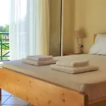 Oikia Dinachris Nyaraló Ájosz Jeórjosz