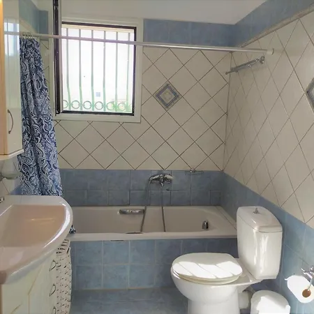 Oikia Dinachris * Agios Georgios (Corfu)